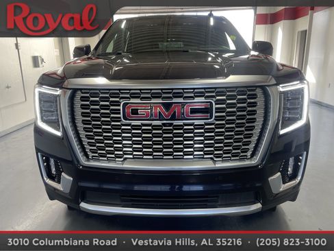 Used 2023 GMC Yukon Denali w/ LPO, Floor Liner Package image 2