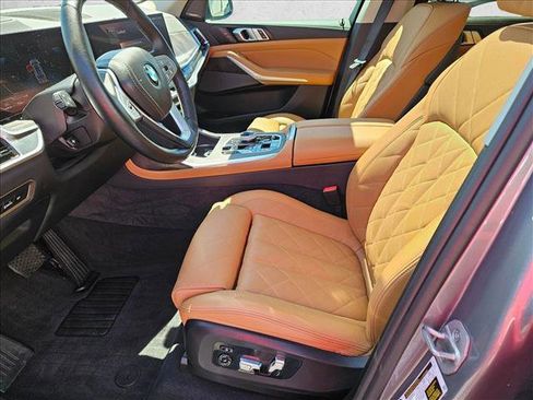 Certified 2025 BMW X7 xDrive40i w/ Premium Package AWD/4WD image 17