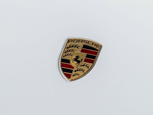 Certified 2026 Porsche Macan AWD/4WD image 18