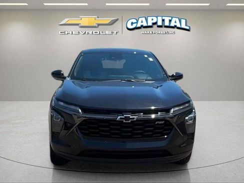 Used 2024 Chevrolet Trax RS w/ Driver Confidence Package FWD image 8