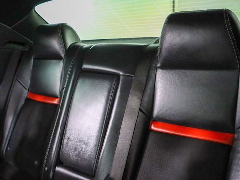 Used 2010 Dodge Challenger SRT8 image 23