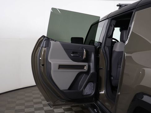 Used 2025 GMC Hummer EV 2X w/ Extreme Off-Road Package AWD/4WD image 26