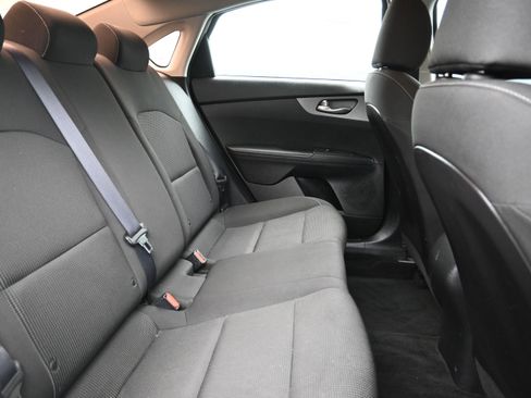 Used 2020 Kia Forte LXS FWD image 25