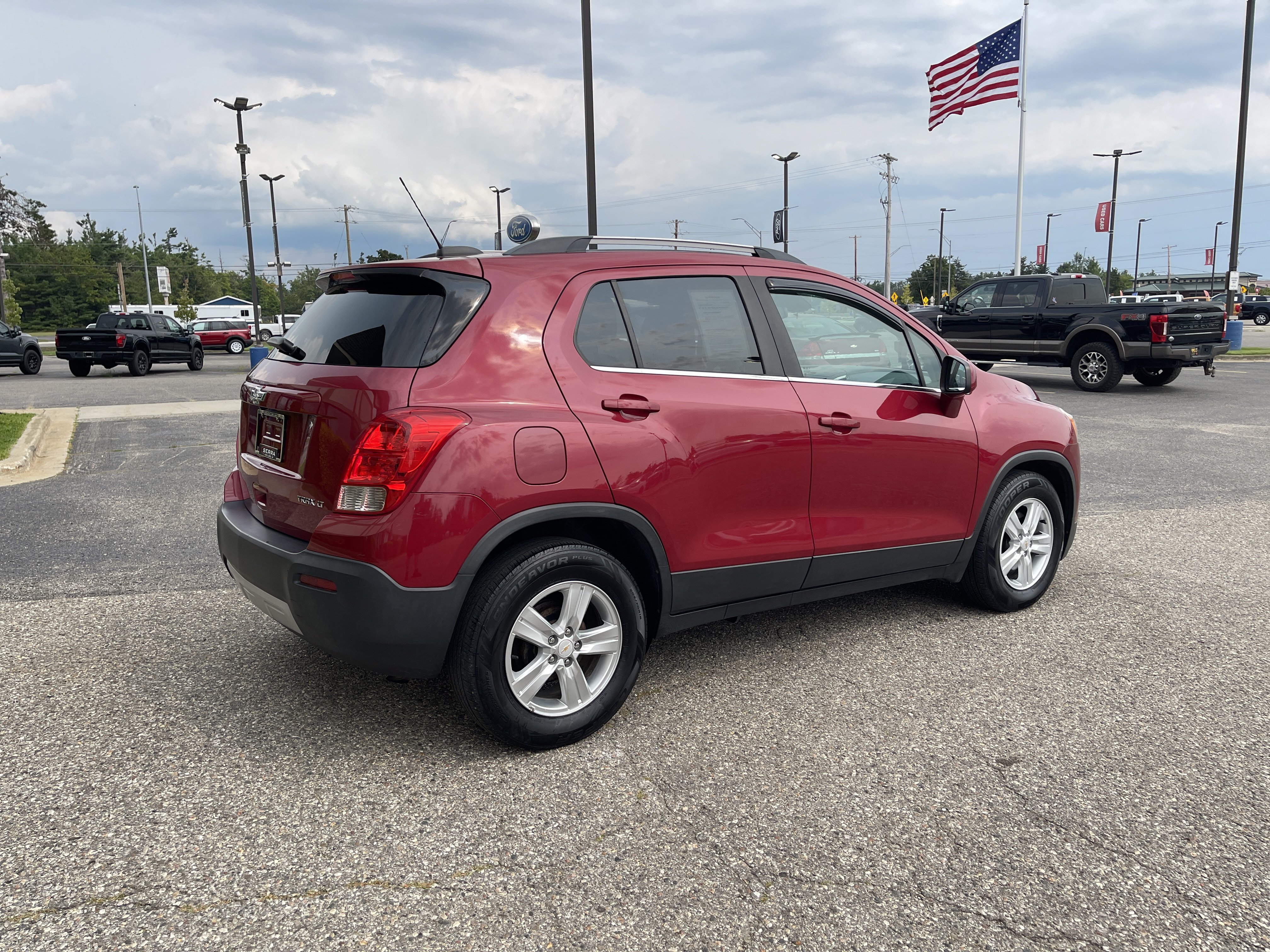 Used 2015 Chevrolet Trax LT w/ LPO, Cargo Package FWD image 4