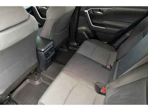 Certified 2025 Toyota RAV4 XLE AWD/4WD image 13