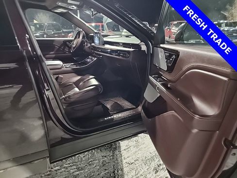 Certified 2023 Lincoln Aviator Black Label image 9