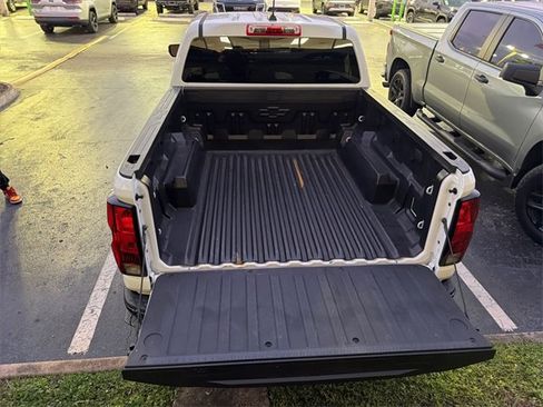 Used 2024 Chevrolet Colorado Trail Boss image 10