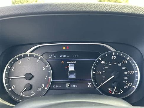 Used 2023 Nissan Frontier SV w/ SV Convenience Package image 6