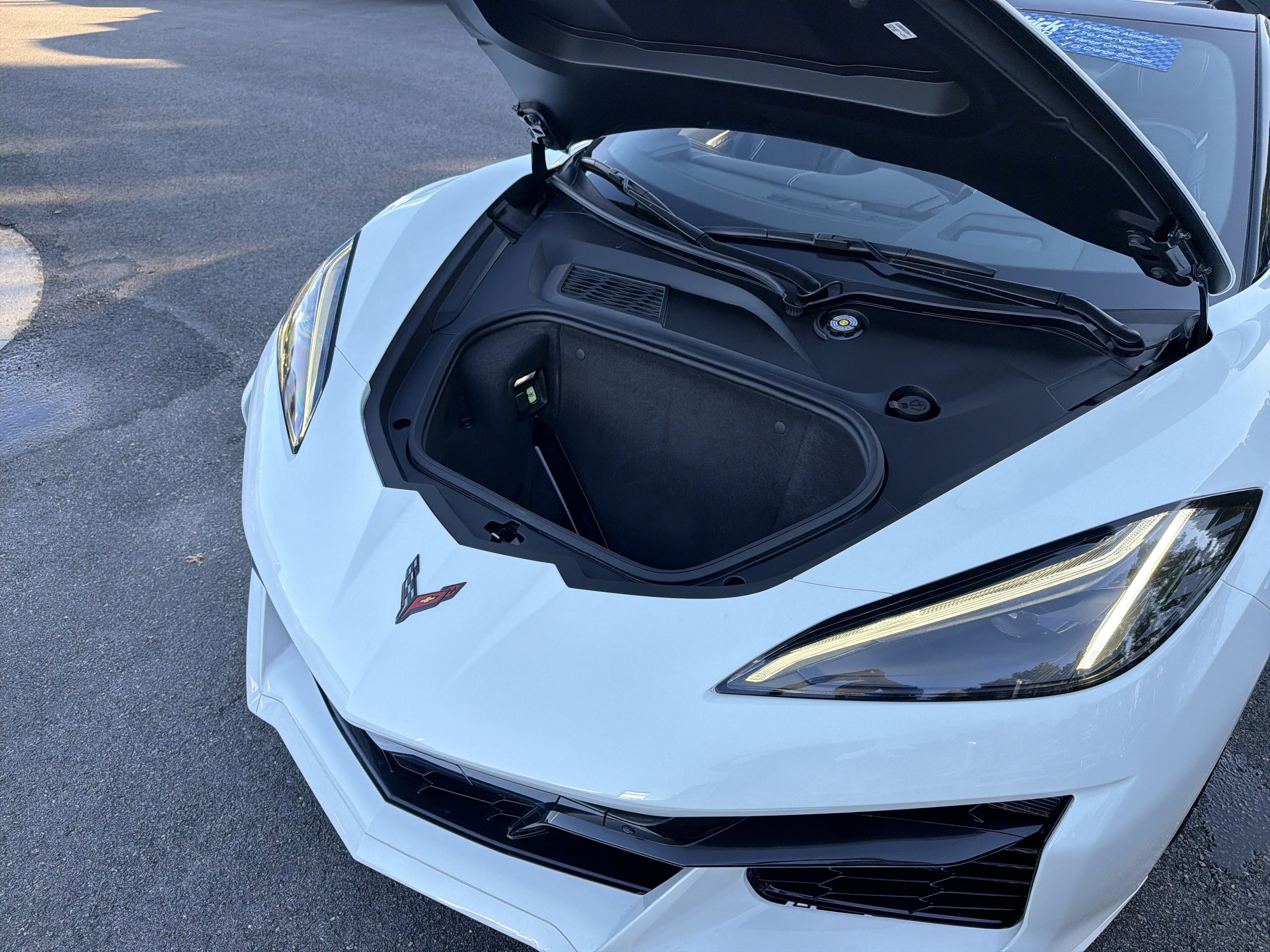 Used 2025 Chevrolet Corvette Z06 w/ Stealth Interior Trim Package RWD image 34