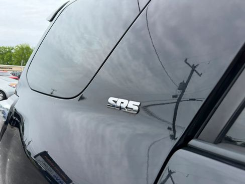 Used 2016 Toyota 4Runner 4WD image 9