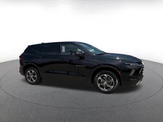 Used 2025 Chevrolet Blazer LT FWD video 2