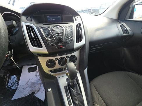 Used 2014 Ford Focus SE w/ SE Winter Package image 14