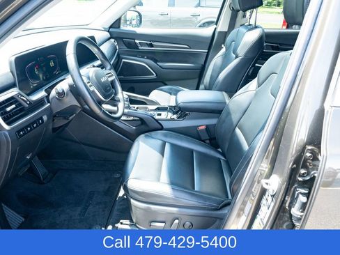 Used 2025 Kia Telluride S AWD/4WD image 18