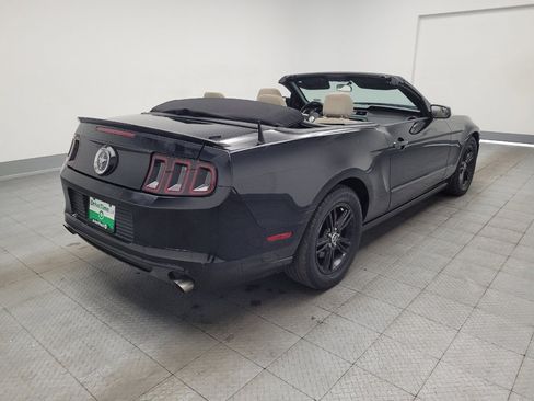Used 2013 Ford Mustang Convertible RWD image 9