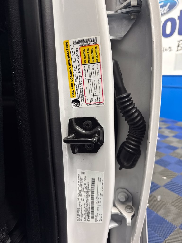 Used 2019 Ford F350 Platinum w/ Platinum Ultimate Package AWD/4WD image 33