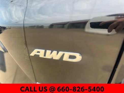 Used 2022 Honda CR-V Touring image 12