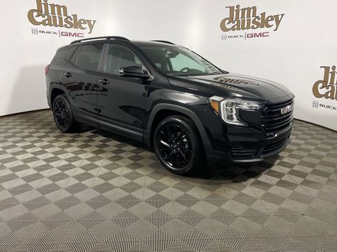 Used 2024 GMC Terrain SLE w/ Driver Convenience Package FWD image 1