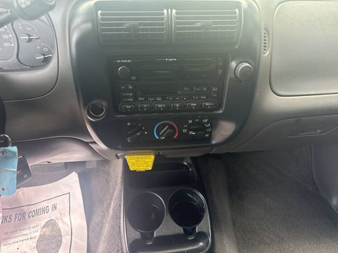 Used 2002 Ford Ranger XLT RWD image 13