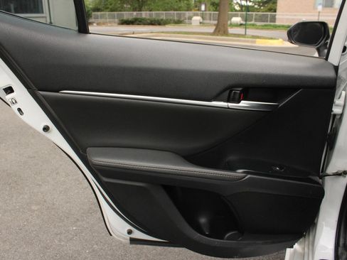 Used 2019 Toyota Camry XSE FWD image 20