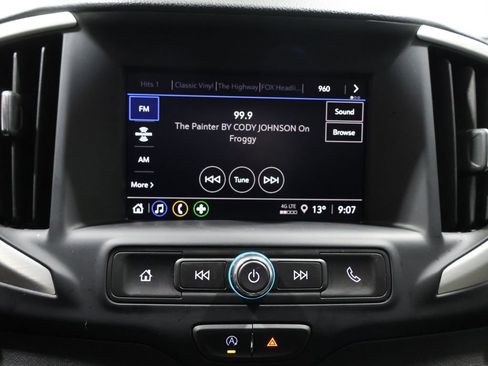 Used 2024 GMC Terrain SLE image 25