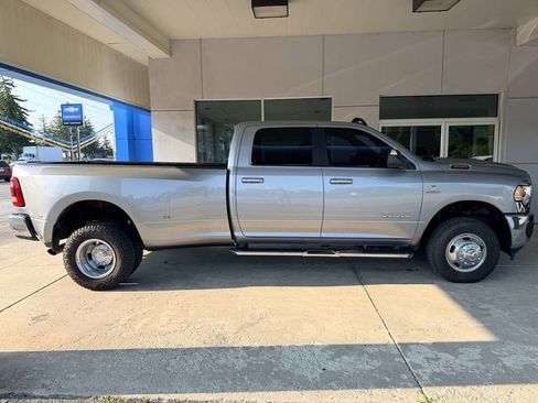 Used 2022 RAM 3500 Big Horn w/ Level B Equipment Group AWD/4WD image 6