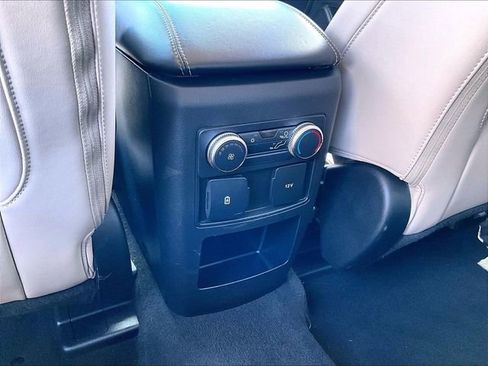 Used 2021 Ford Explorer XLT w/ Equipment Group 202A AWD/4WD image 29