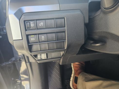 Certified 2024 Toyota Tacoma TRD Off-Road image 25