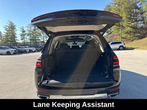 Used 2025 BMW X7 xDrive40i image 34