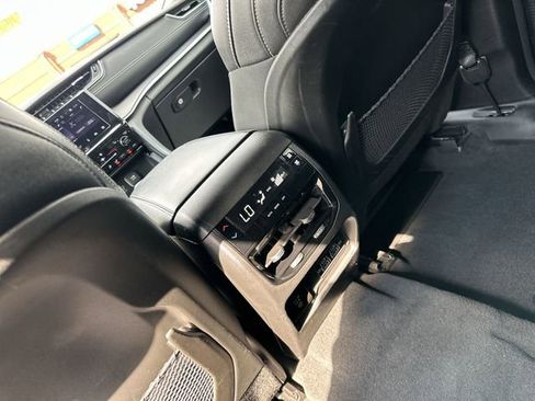 Used 2023 Jeep Grand Cherokee L Laredo image 23