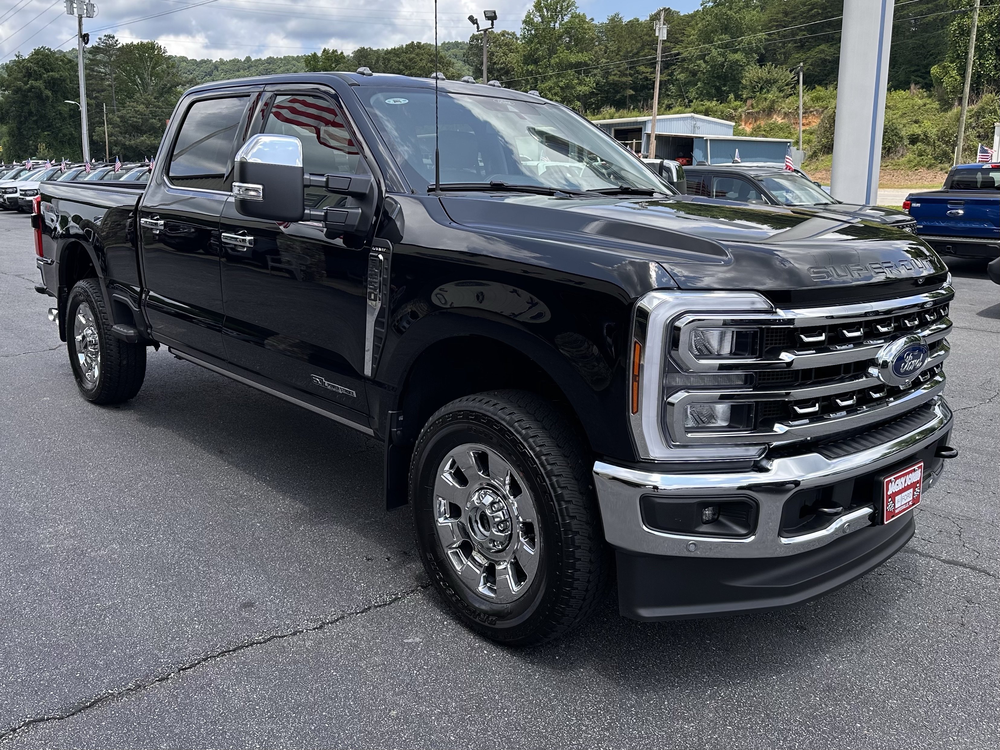 Used 2026 Ford F250 Lariat w/ Lariat Ultimate Package AWD/4WD image 4