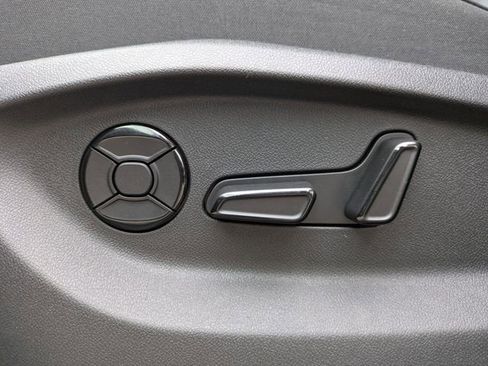 New 2026 Volkswagen Tiguan SE R-Line FWD image 20