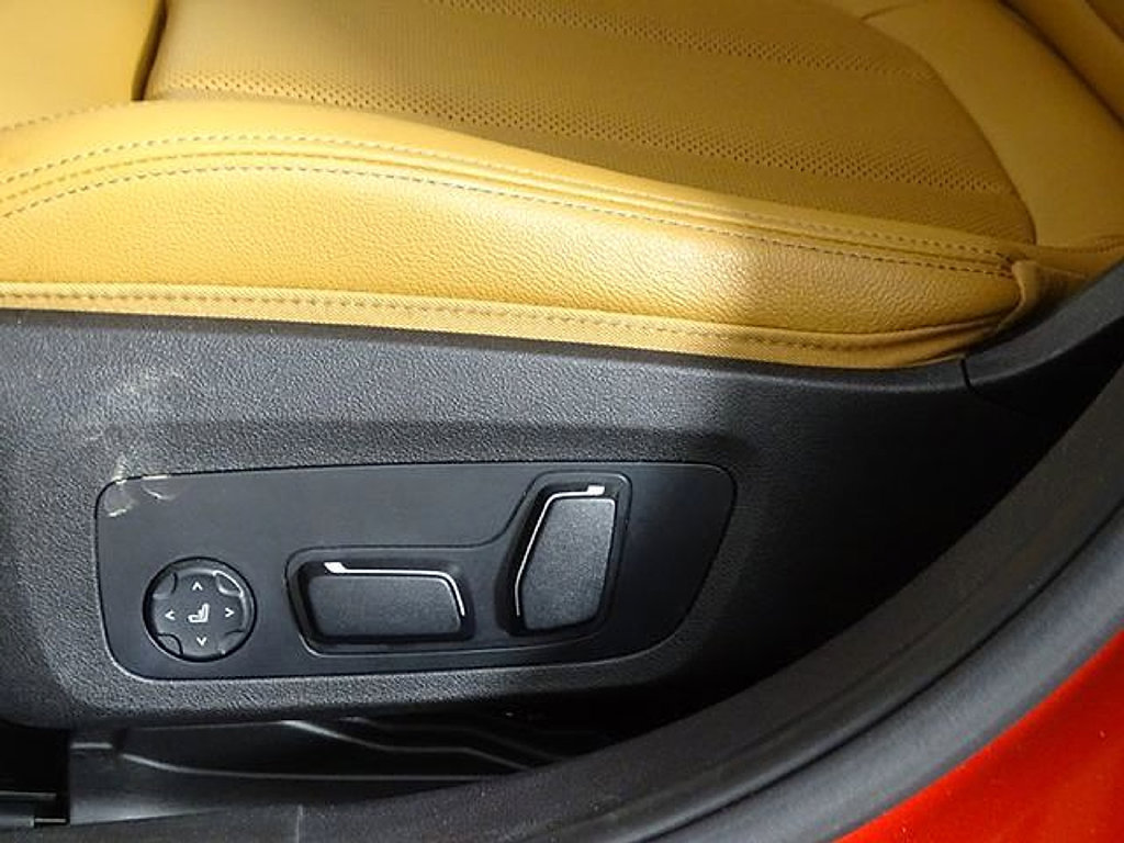 Used 2024 BMW 330i Sedan RWD image 23