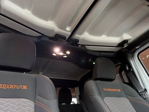 Used 2021 Jeep Gladiator Mojave image 16