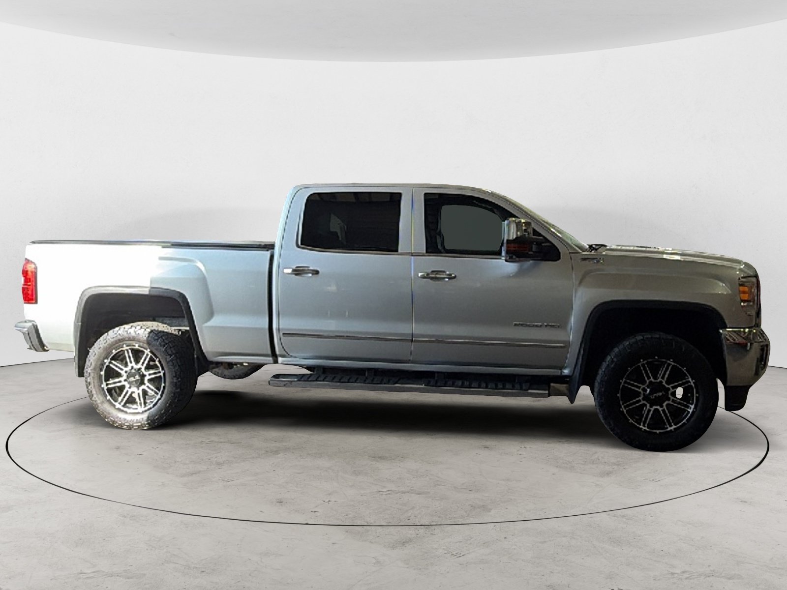 Used 2015 GMC Sierra 2500 SLT w/ Duramax Plus Package AWD/4WD image 7