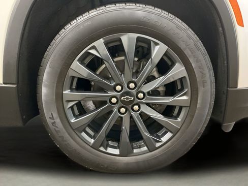 Used 2022 Chevrolet Traverse RS image 30
