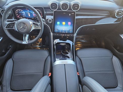 Used 2026 Mercedes-Benz GLC 300 4MATIC image 25