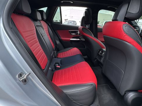 Used 2024 Mercedes-Benz GLC 43 AMG 4MATIC image 24