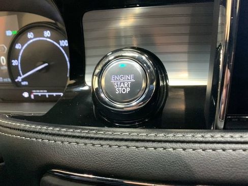 Used 2022 Lincoln Corsair AWD w/ Equipment Group 101A image 36