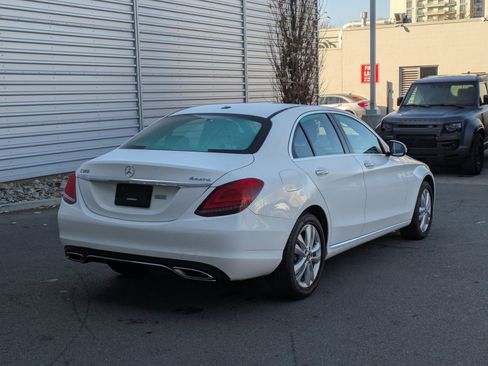 Used 2020 Mercedes-Benz C 300 4MATIC Sedan image 3