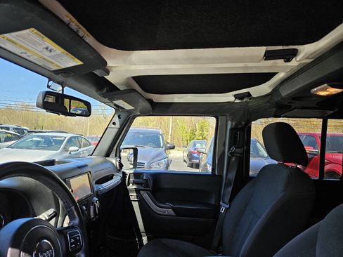 Used 2017 Jeep Wrangler Unlimited Sport w/ Quick Order Package 24S image 16