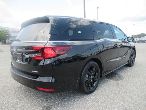 Used 2024 Honda Odyssey Sport image 7