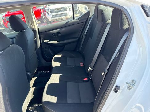 Used 2024 Nissan Sentra SV FWD image 13