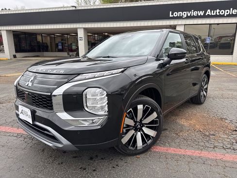 New 2026 Mitsubishi Outlander SE image 1