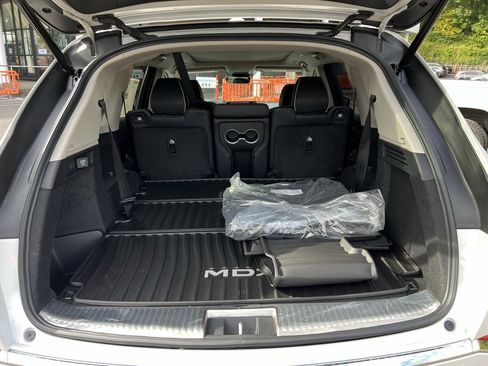 New 2026 Acura MDX w/ Advance Package image 8