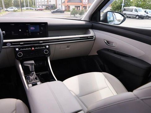 Used 2025 Hyundai Tucson SEL FWD image 27