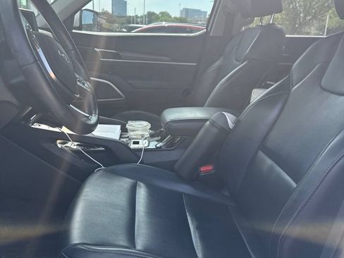 Used 2022 Kia Telluride S FWD image 5
