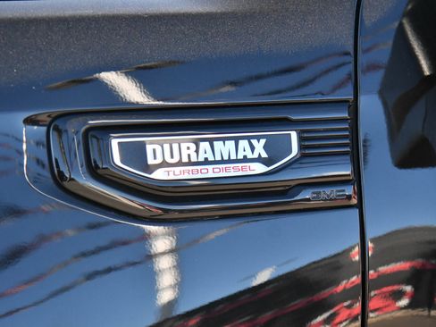 Used 2023 GMC Sierra 1500 Elevation image 13