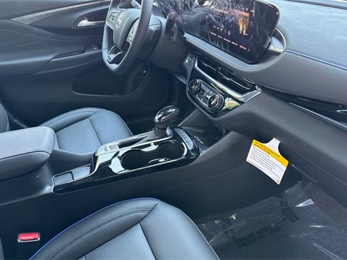 New 2025 Buick Envista Sport Touring w/ Convenience I Package image 17