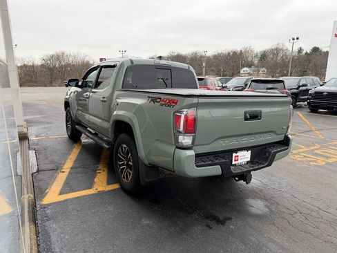 Used 2022 Toyota Tacoma TRD Sport image 7