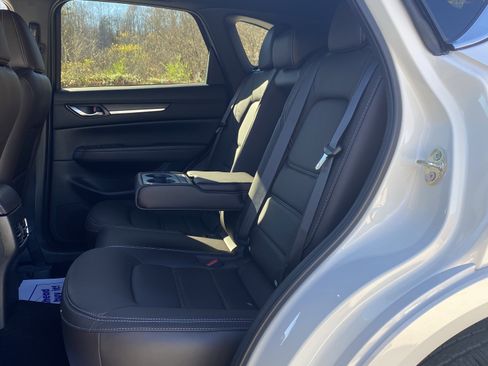 New 2025 MAZDA CX-5 Signature image 23